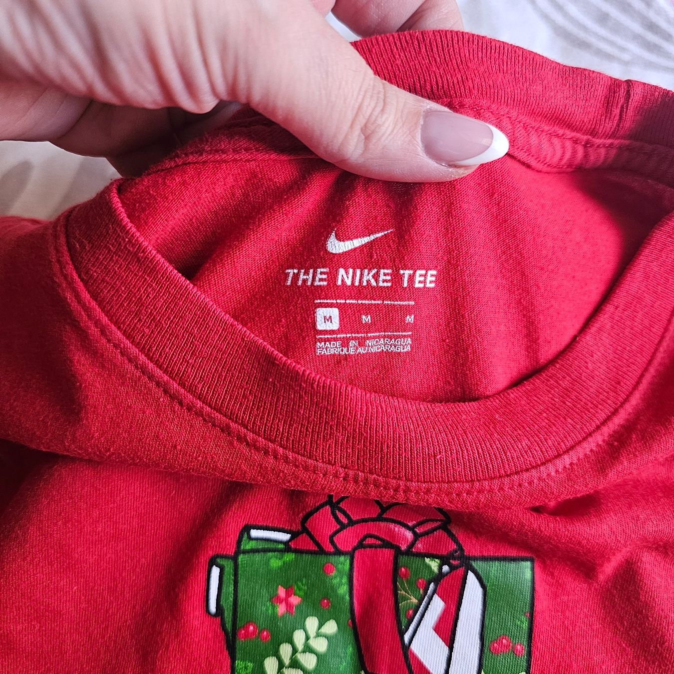 Nike Camicie, T-shirt & Polo: ***NIKE***Kinder T-Shirt Gr.M – Usato da Bronschhofen venduto da Xena37 1