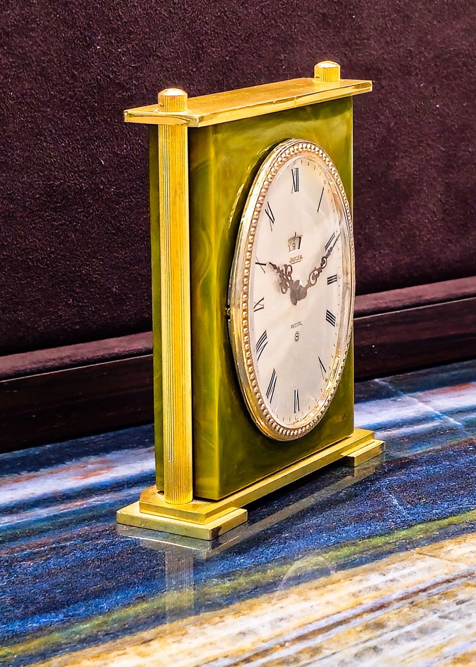 Jaeger-Lecoultre Wecker: Jaeger Le-Coultre Tischwecker mit grünem Jade – Gebraucht aus Lugano von R.Riccardo 8