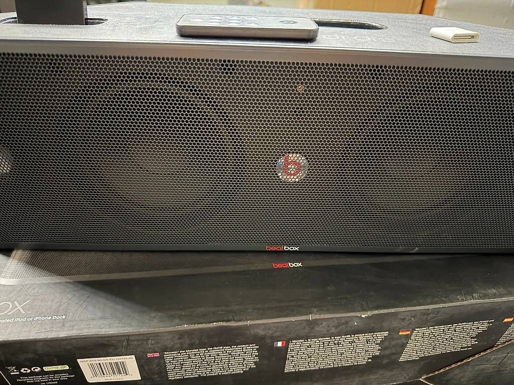 Beats Casse acustiche: Monster Beats by Dr. Dre Beatbox iPod Dockingstation – Usato da Rotkreuz venduto da R0nie10 1