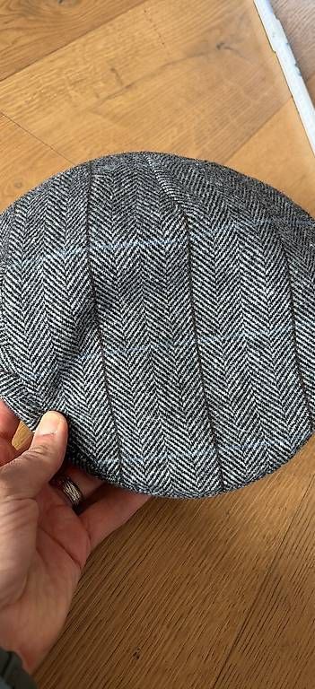 Altro abbigliamento per bambino: Kinderhut/Béret – Usato da Schwarzenburg venduto da SchoggoLoggo