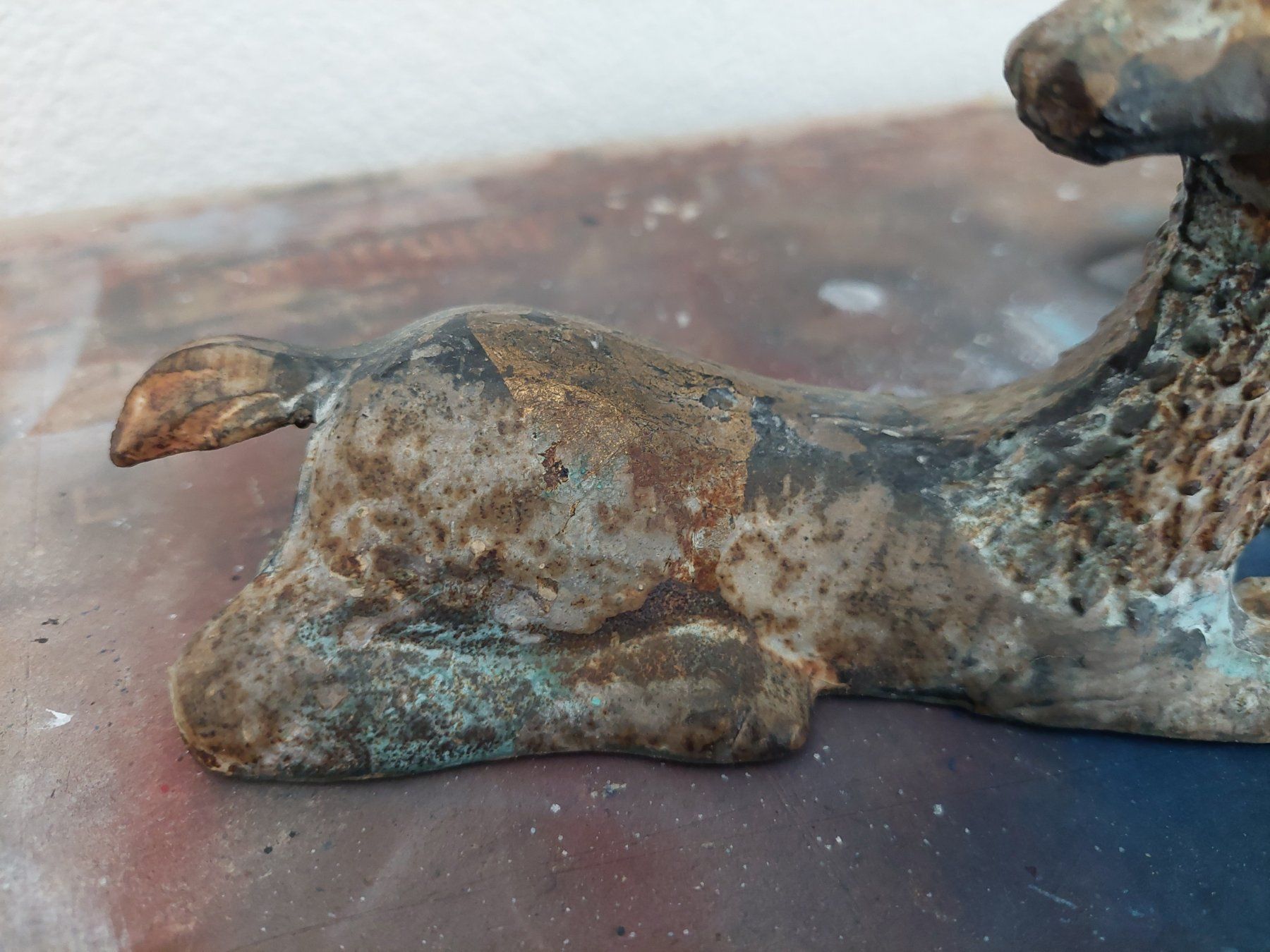 Skulpturen & Statuen: Hirschfigur liegend, antik – Gebraucht aus Subingen von K7passt_immer 5