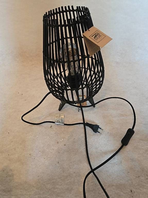 Lampade: Stehleuchte Rattan kl. – Usato da Salez venduto da Roland.wo