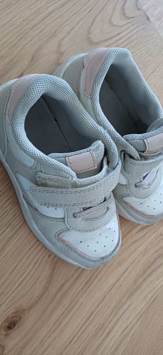 Dosenbach Schuhe für Jungen: Kinderschuhe, Turnschuhe, Grösse 25 – Gebraucht aus Riniken von Lessy- 2