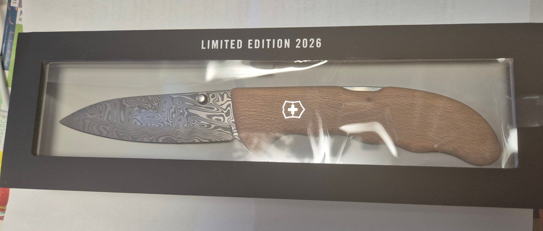 Victorinox Accessori: Damastmesser Limited Edition 2026 – Nuovo e nell'imballaggio originale da Stein am Rhein venduto da Burgshop