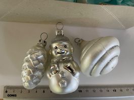 Weihnachtsbaum-Deko in weiss-silber matt, Zapfen, Kreisel
