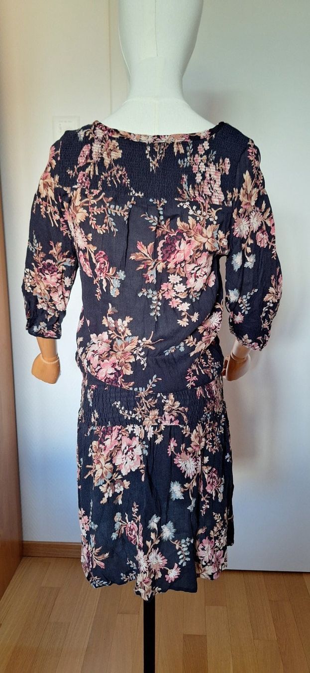 Robes: Marée, robe – Neuf avec emballage d'origine à Lussery-Villars par pousinete02 1