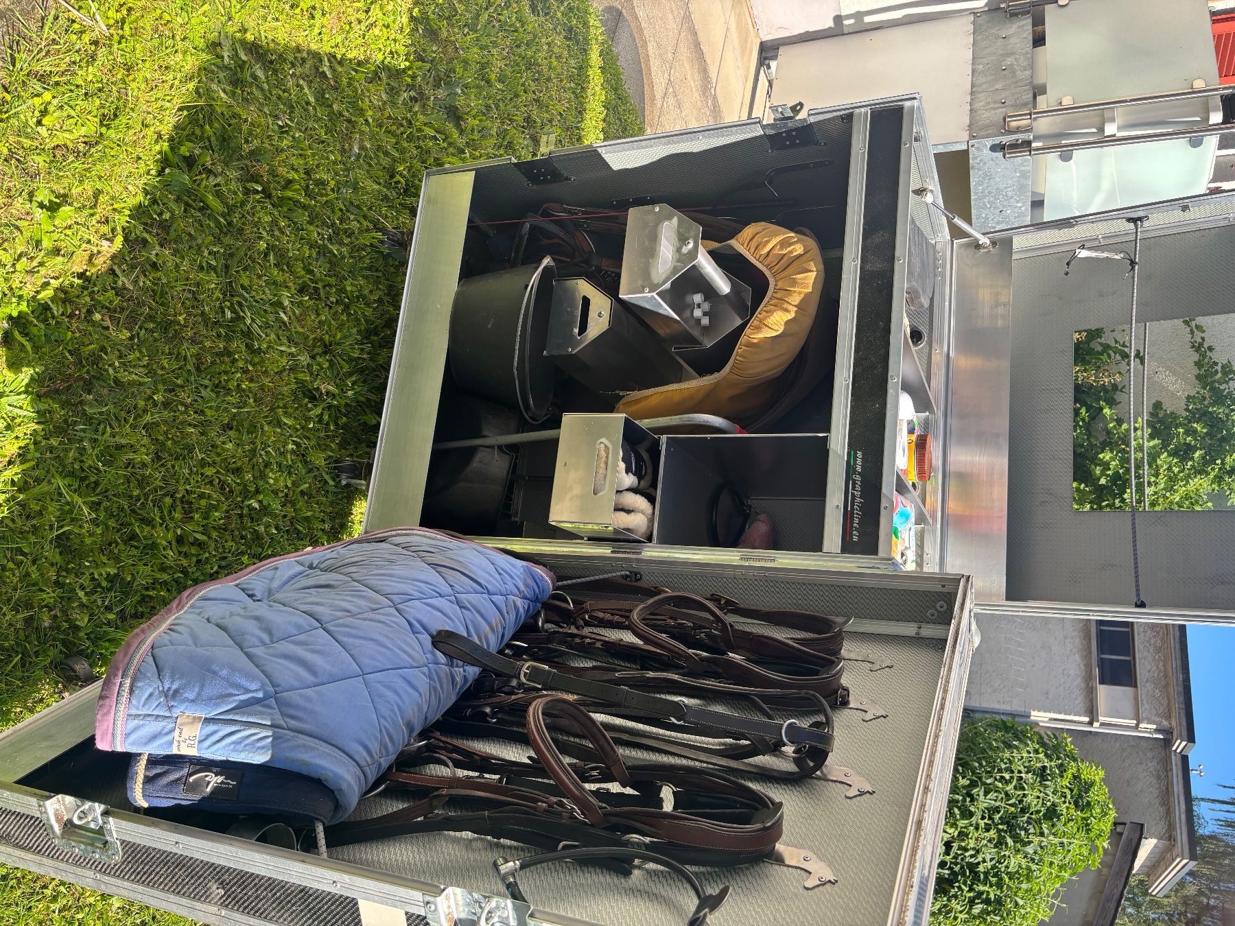 Selle & Accessori: Malle de concours Équitation Graphicline – Usato da Yverdon-Les-Bains venduto da Pcookies