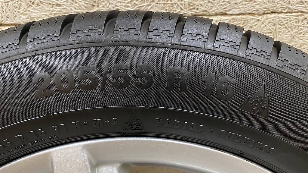 Pneus & Kompletträder: 205/55/R16 Continental ContiWinterContact TS830P – Gebraucht aus Zürich von Alex6 2
