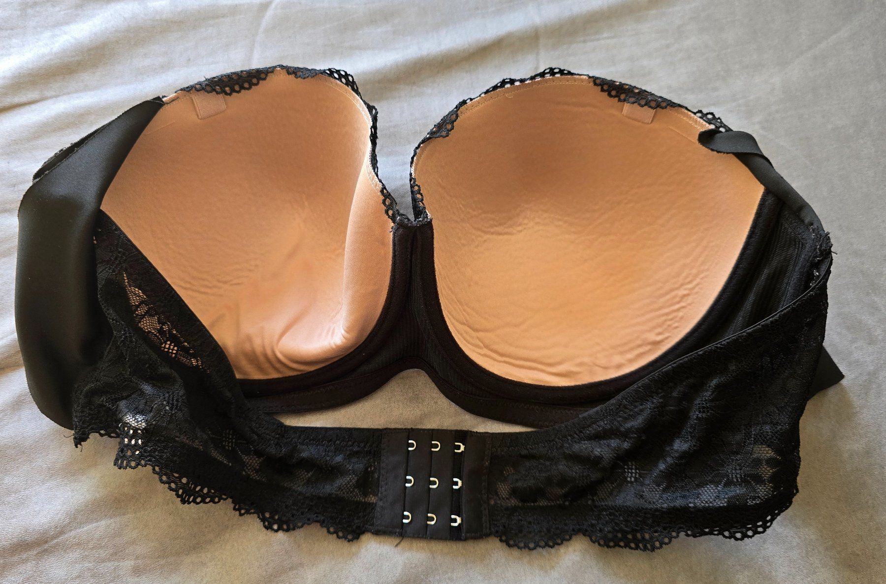 Altra biancheria intima: Balconette BH Schwarz 100 C Spitze – Usato da Meggen venduto da everydaysale 1