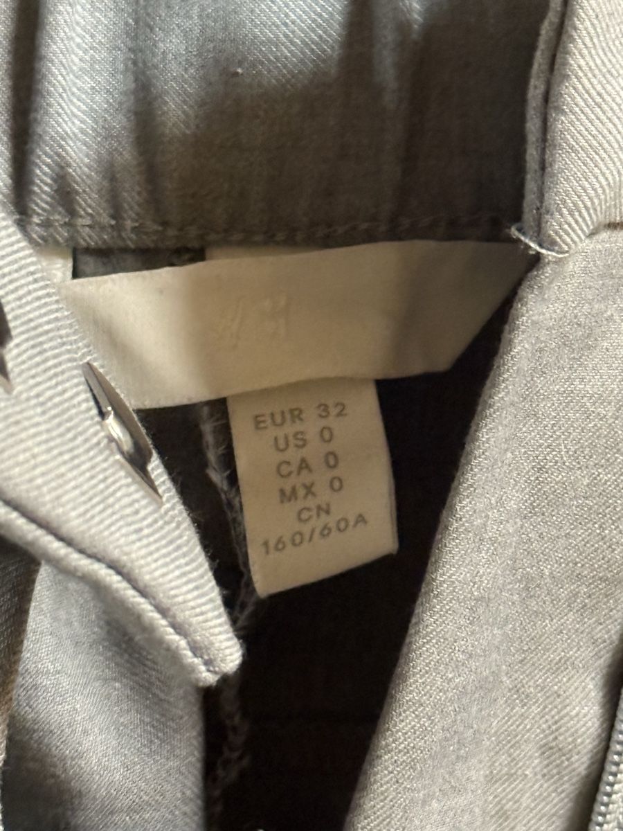 H&M Pantaloni: Pantalon chic – Usato da Monthey venduto da sen_6ckr 3