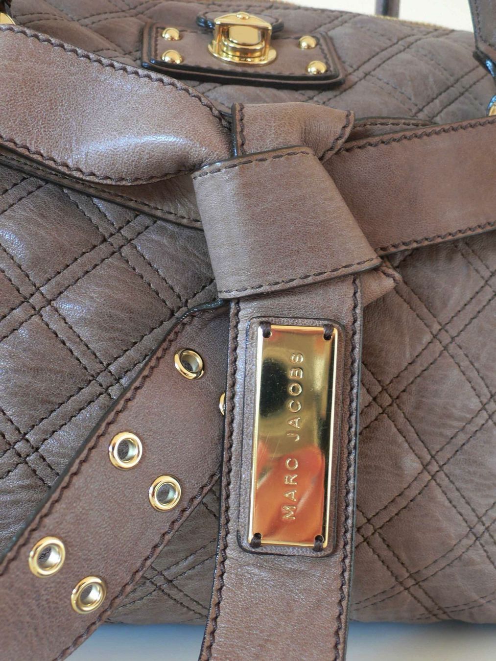 Marc Jacobs Borse da donna: Seltene Marc Jacobs Handtasche in Stepp-Optik neuwertig – Nuovo (secondo la descrizione) da Zürich venduto da dulceamargo 1
