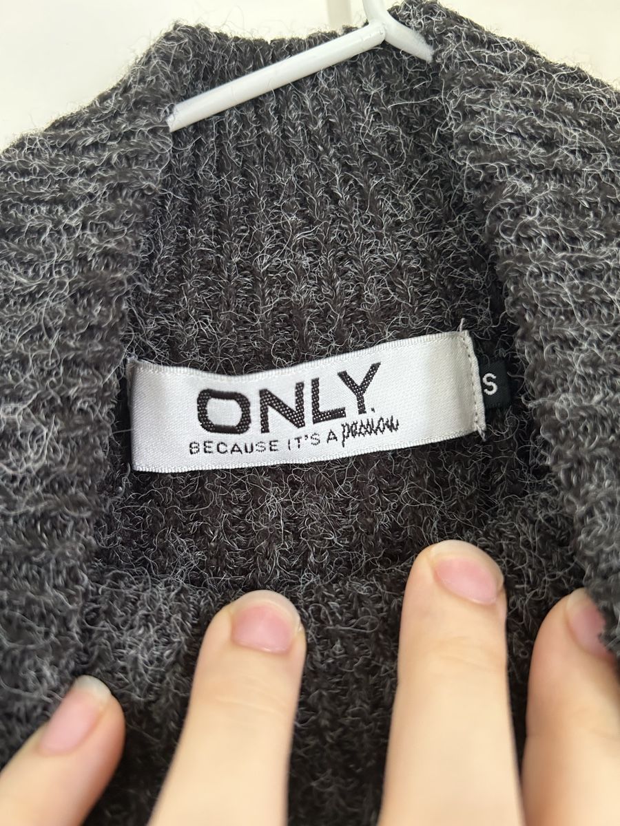 Only Maglioni & Felpe: ONLY grauer Strickpullover cropped, Größe S – Usato da Uster venduto da xBeccax 1