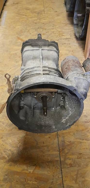 Tutti pezzi di ricambio auto: VW-Bus Getriebe ab 1968 – Usato da Luthern venduto da and_v5pw 2