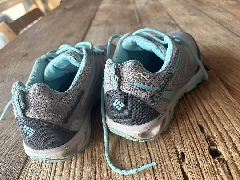 Damenschuhe: Trekkingschuhe von Columbia 37 – Gebraucht aus Ried b. Kerzers von Yomue 1