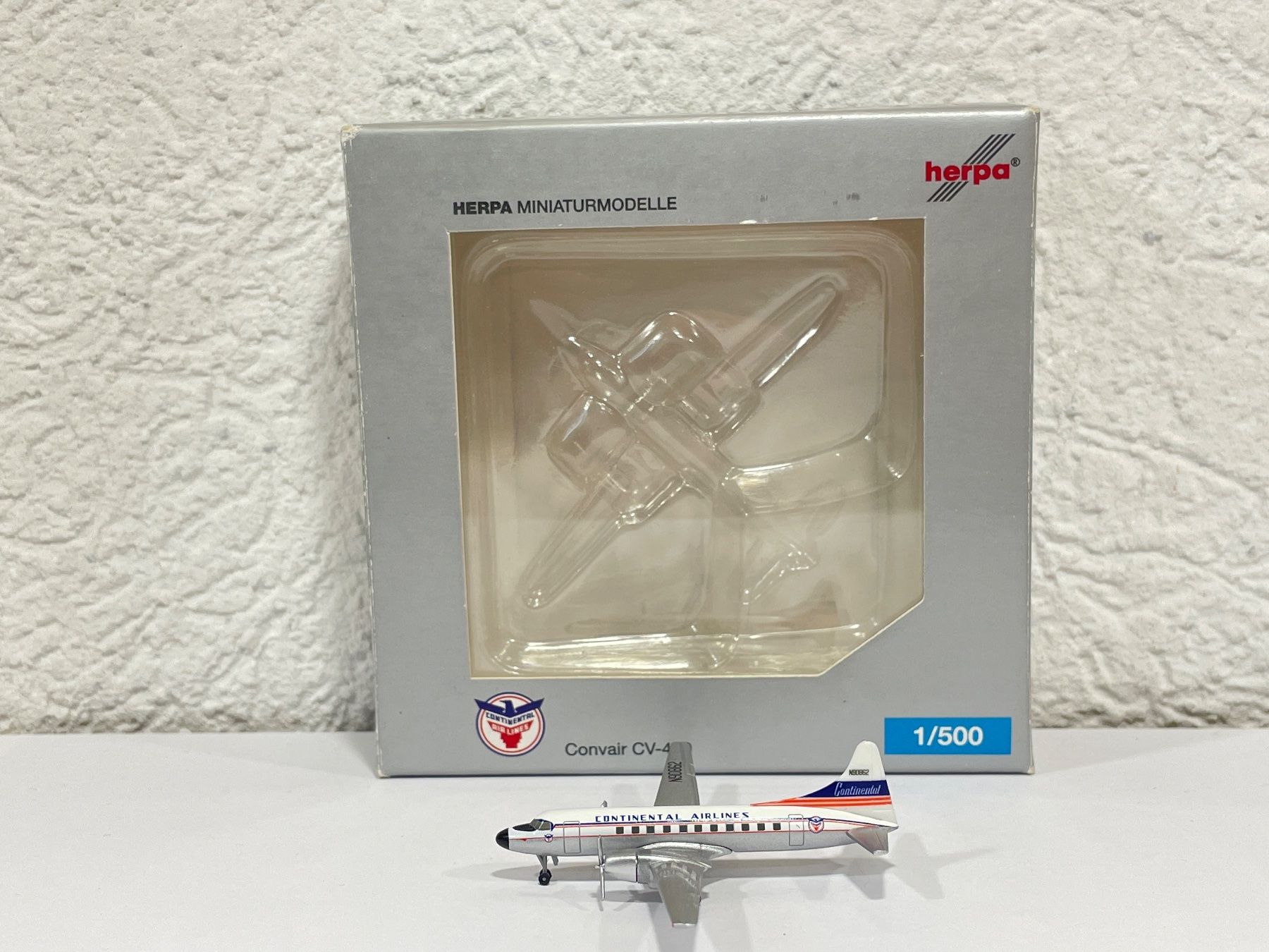 Herpa Modellbausätze & Standmodelle: Herpa Wings 517843 Continental Airlines  Convair CV-440 – Neu (gemäss Beschreibung) aus Wilderswil von Modellbahn-Shop-Moll 2
