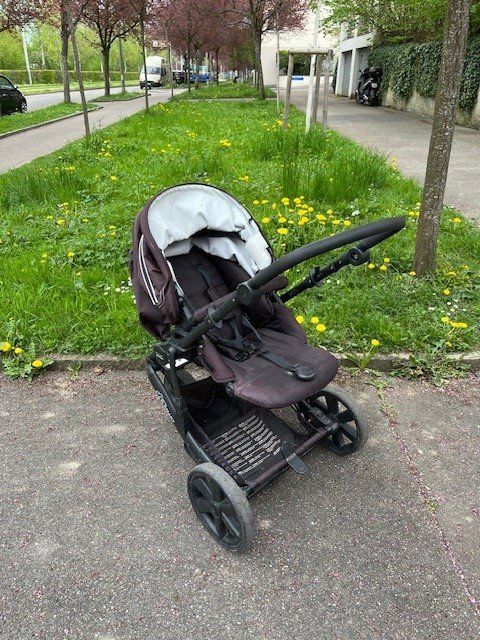 Britax Römer Carrozzine: Britax Kinderwagen – Usato da Basel venduto da nil_8525 2