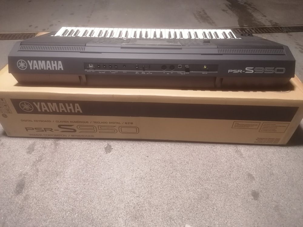 Yamaha S950 Kaufen auf Ricardo