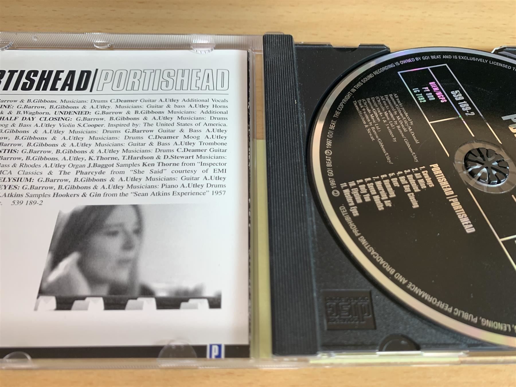 CD: Portishead – Portishead – Usato da Rikon im Tösstal venduto da Alpenmutz 2