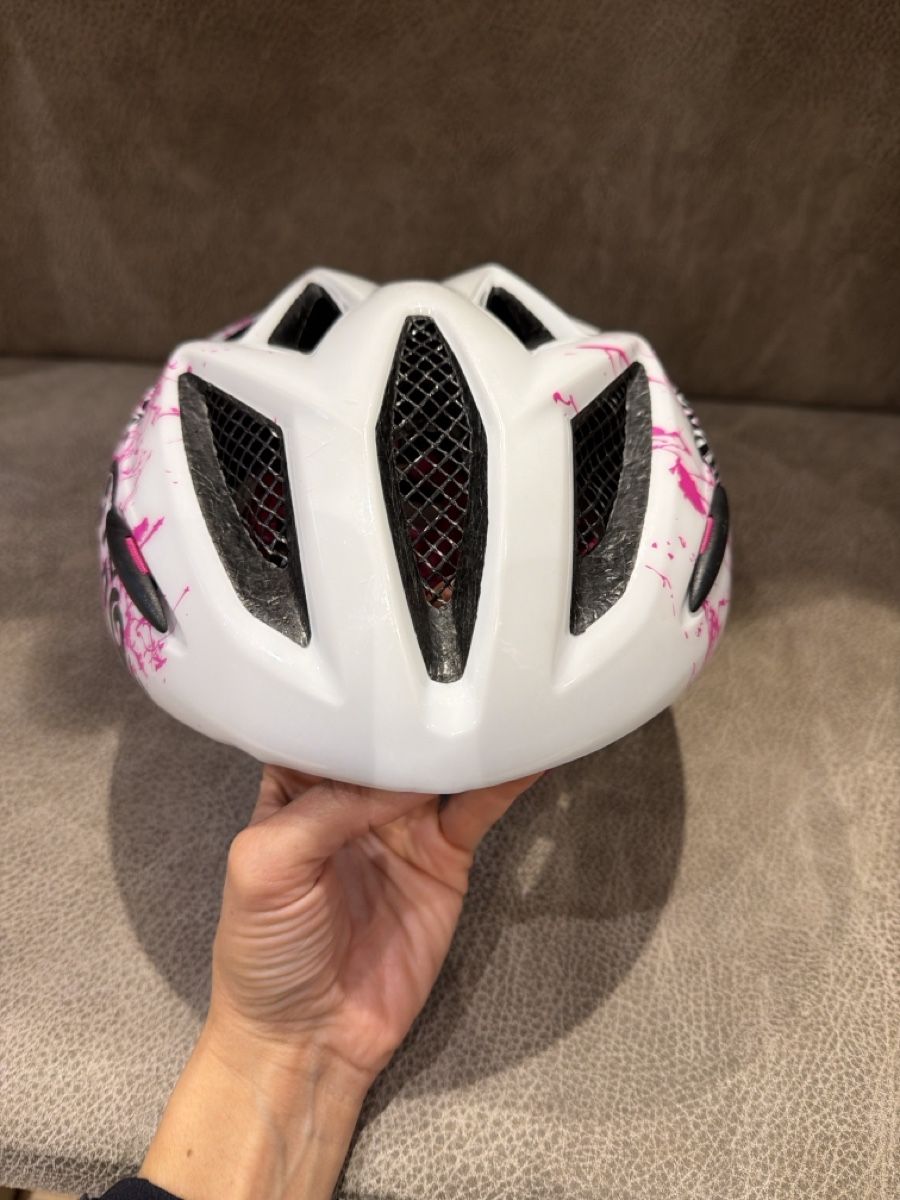 Caschi: MET Fahrradhelm 52-57cm – Usato da Obersaxen venduto da jen_6dnw 1