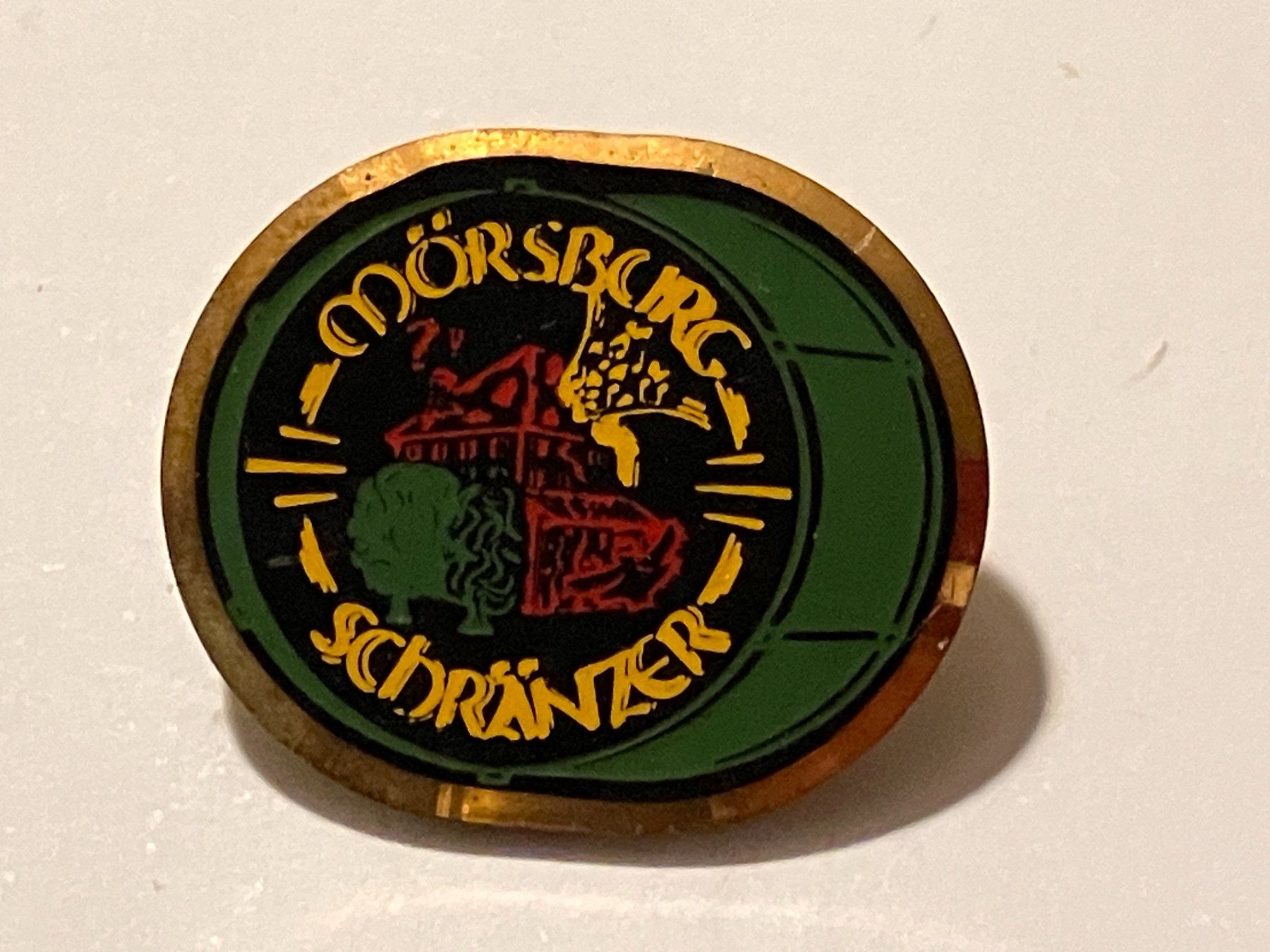 Placchette & Badge: 1 Pin Mörsburg Schränzer – Usato da Basel venduto da djwwpp