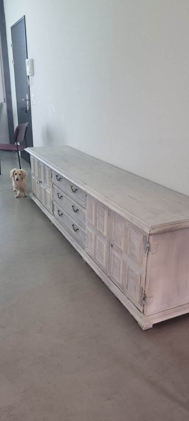 Lavagne: Sideboard 2m50x50x63 – Usato da Zürich venduto da MadeleineNorlindh