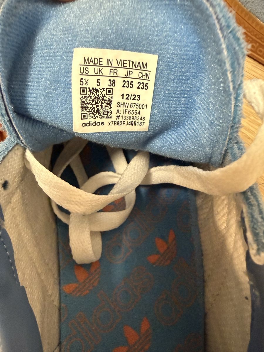Adidas Damenschuhe: Adidas  – Neu (gemäss Beschreibung) aus Uster von ren_klk8 1