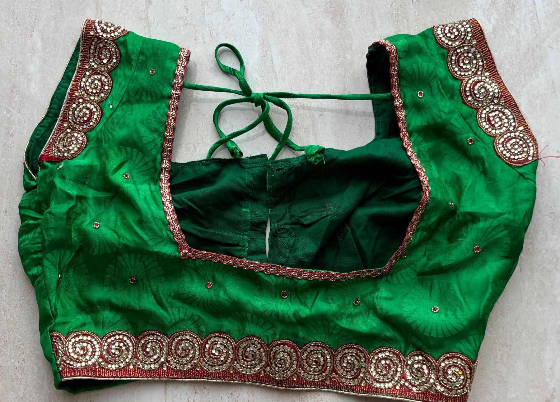 Vestiti: Saree grün – Nuovo (secondo la descrizione) da Wichtrach venduto da Alyasahana 4