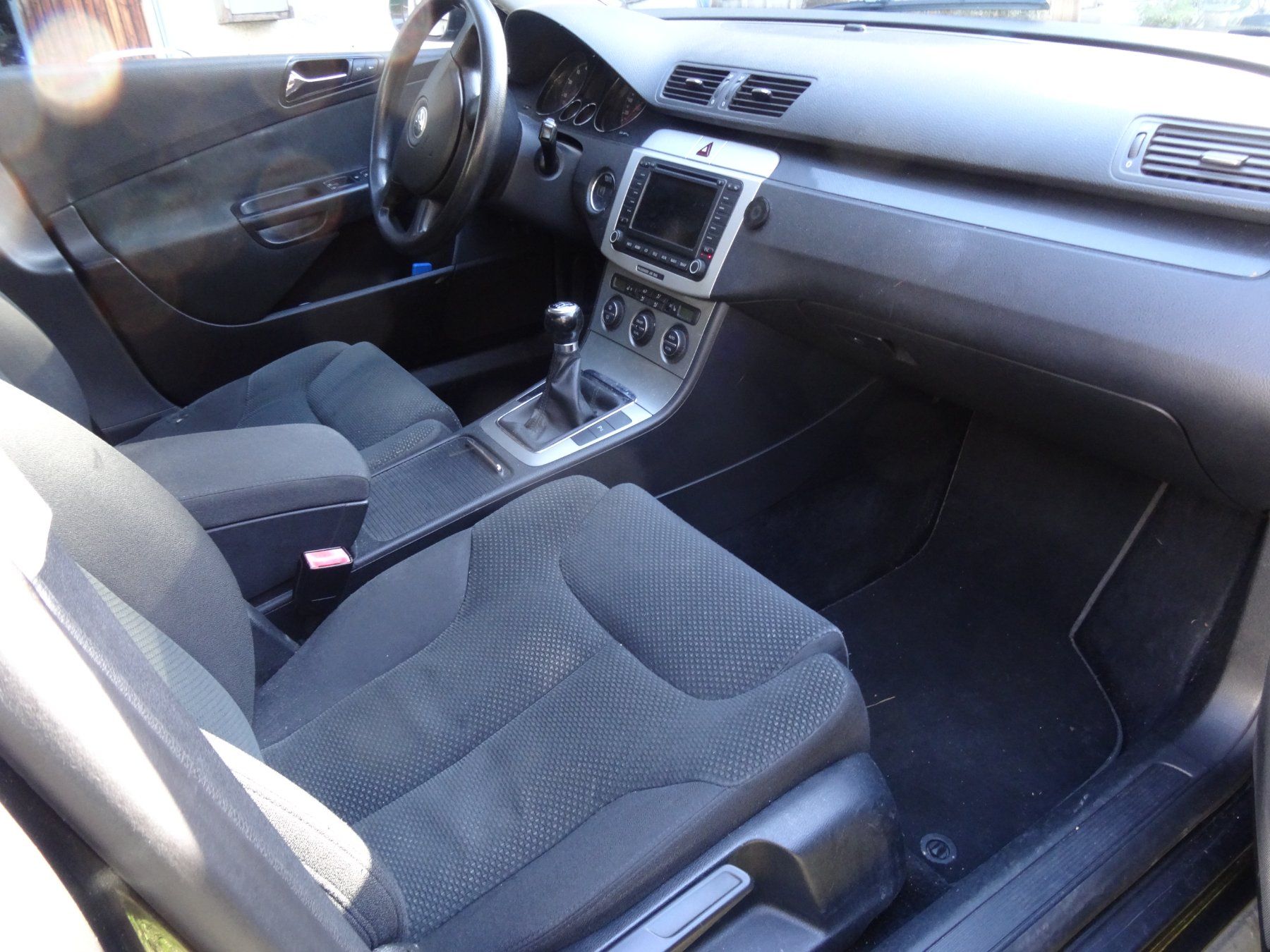 VW Automobili: VW Passat B6 4 Motion mit MFK – Usato da Kerns venduto da Weinweise 3