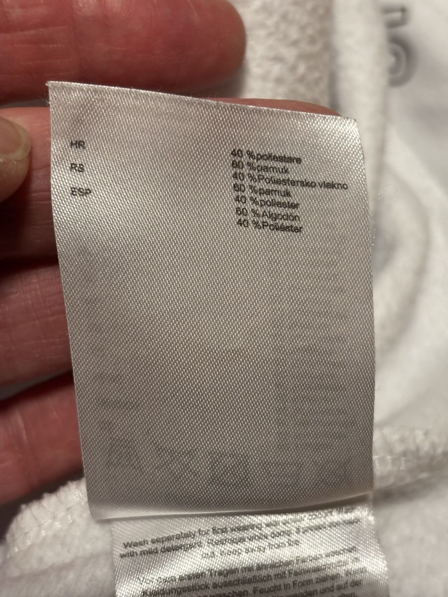 Pulls & Sweat-shirts: Kapuzenpulli  170/176 – D'occasion à Kesswil par Branca-01 6