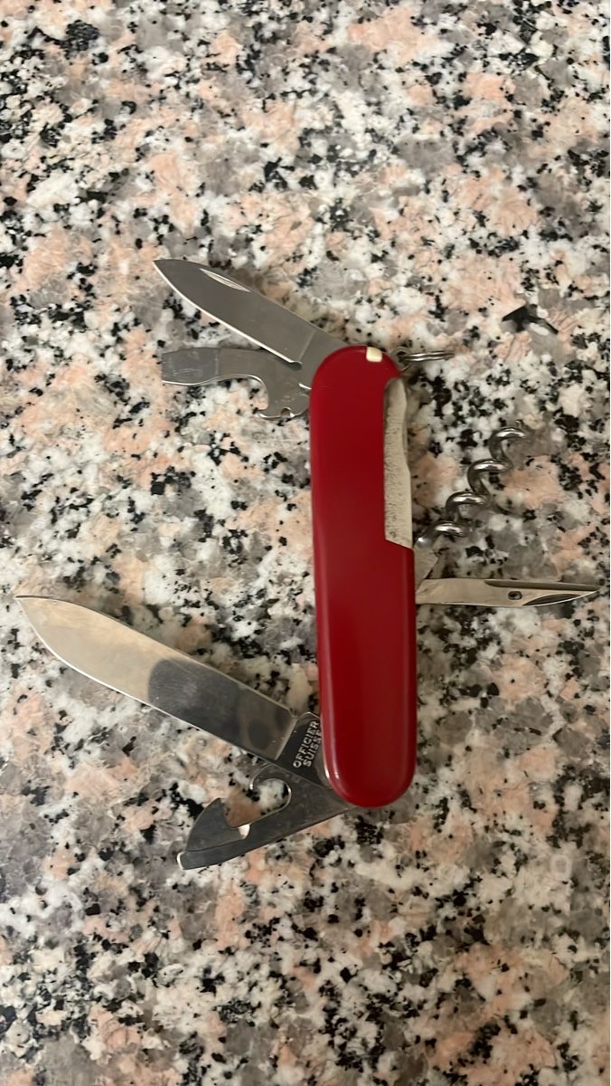 Coltelli tascabile: Original Schweizer Offiziersmesser, Rot - Vielseitig! – Usato da Volketswil venduto da eris2015
