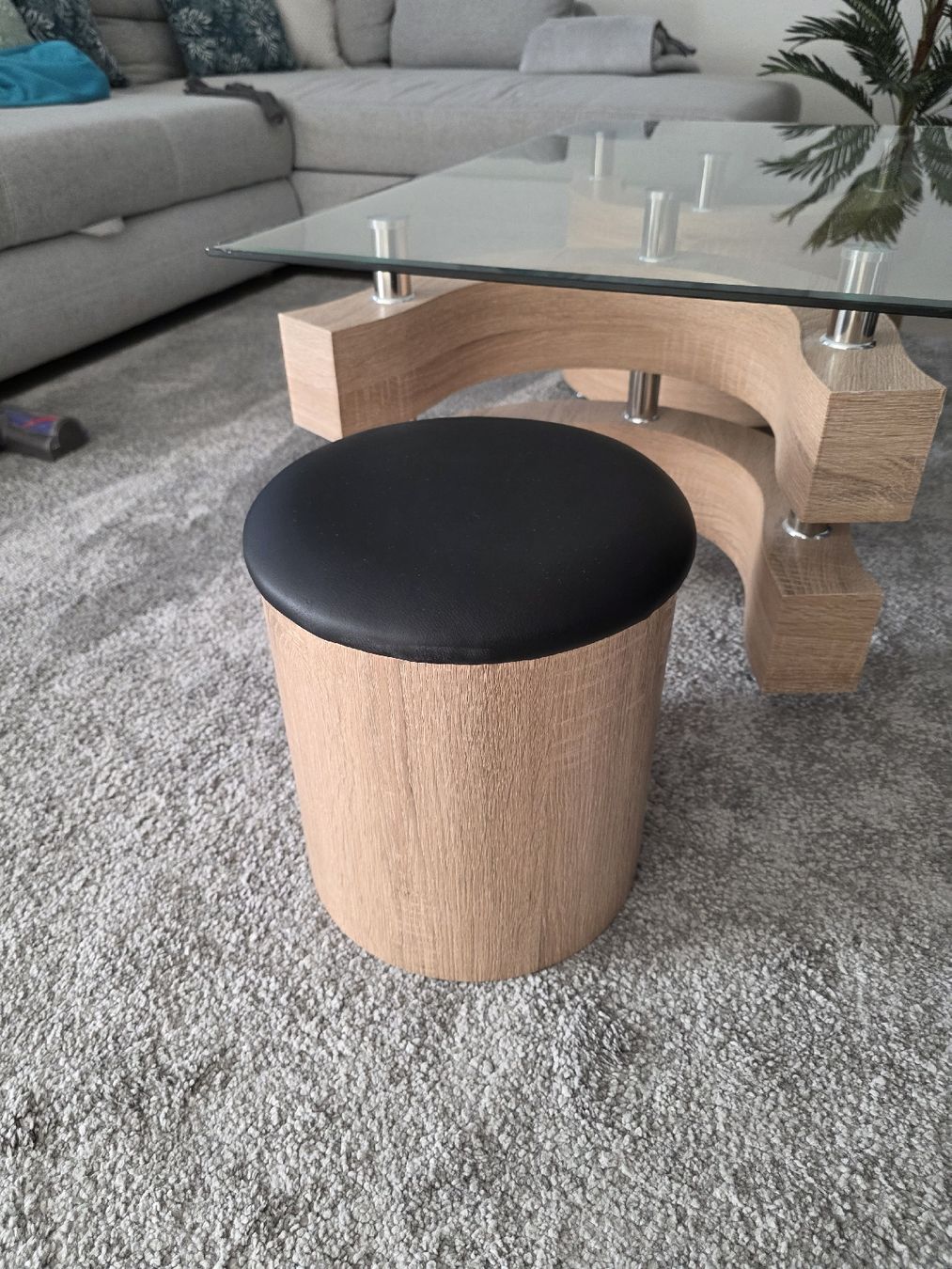 Tavoli: Couchtisch Glas mit 2 Hockern – Usato da Kaltbrunn venduto da a_s_28jn 4