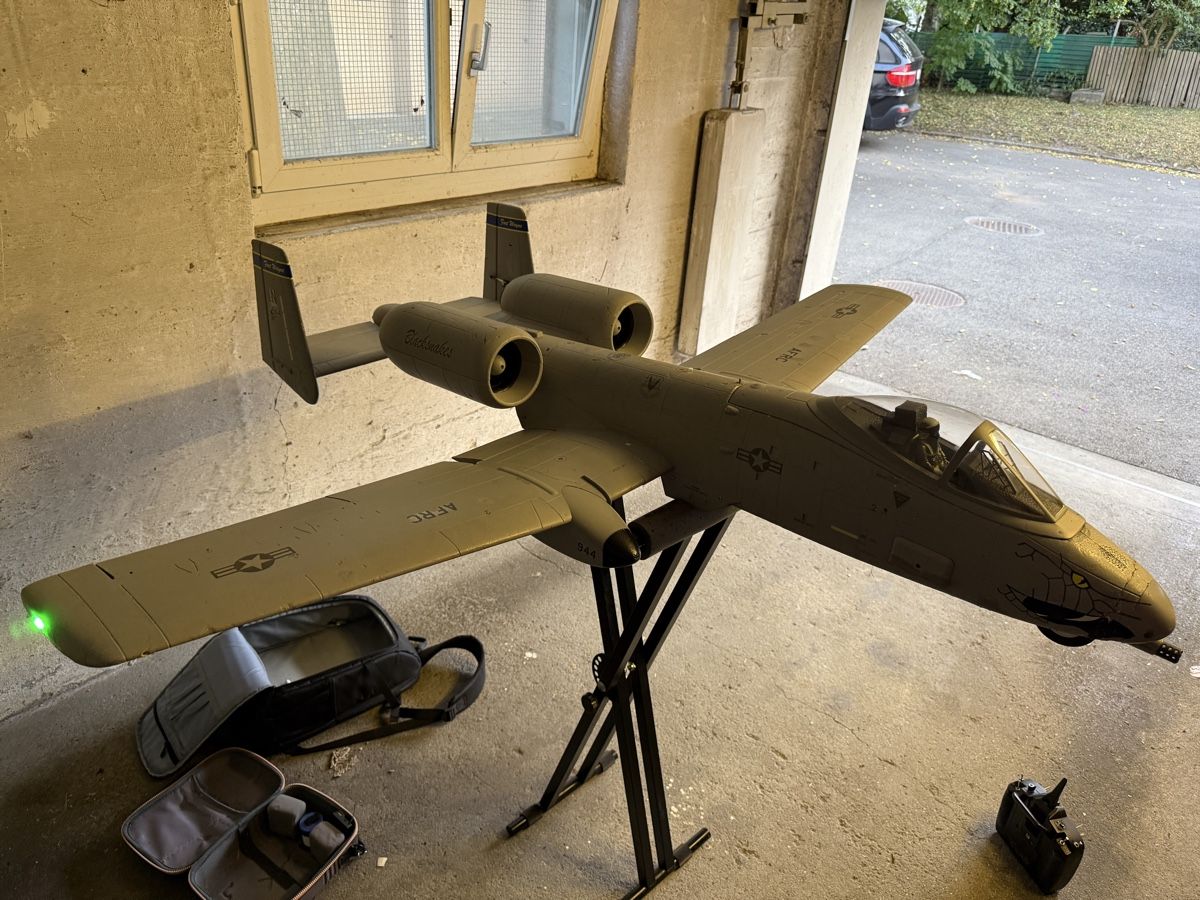 RC Kits de montage: Freewing A10 twin 80mm edf, centerburner – D'occasion à Effretikon par master1873 3