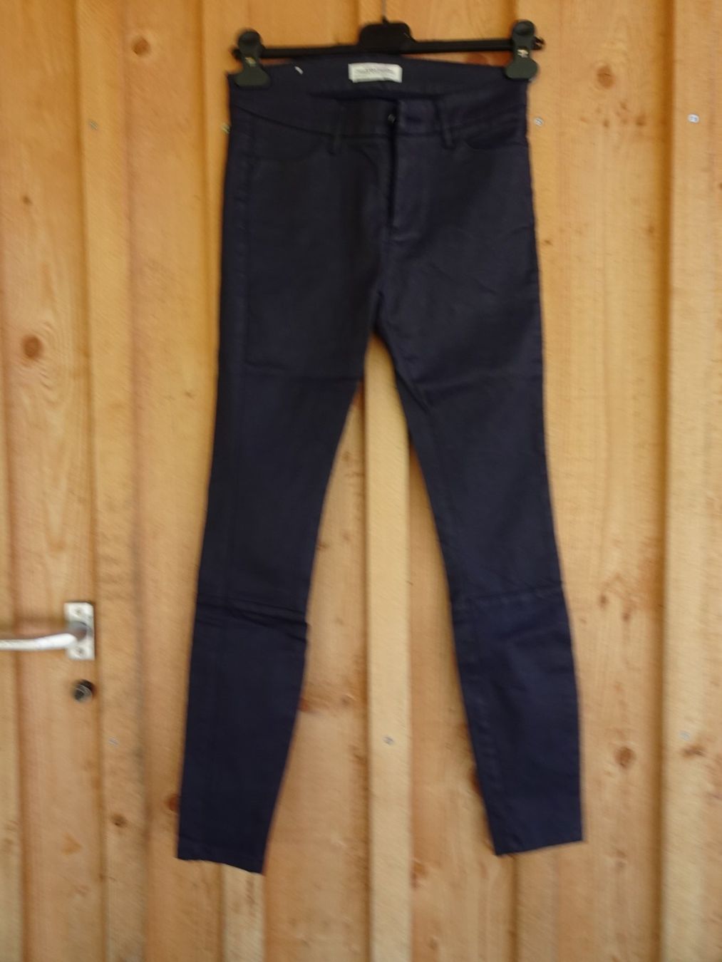 Zara Pantaloni: Uni blaue Stretch Hose von Zara Gr. 34 oder XS - 221036 – Usato da Küssnacht am Rigi venduto da Good4Deckeli