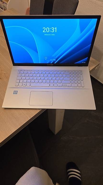 Notebook: Notebook – Usato da Bütschwil venduto da marco_w91