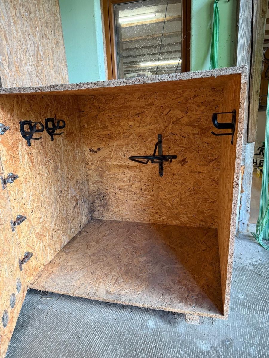 Schränke: Sattelschrank – Gebraucht aus Däniken SO von Sonjab0 1