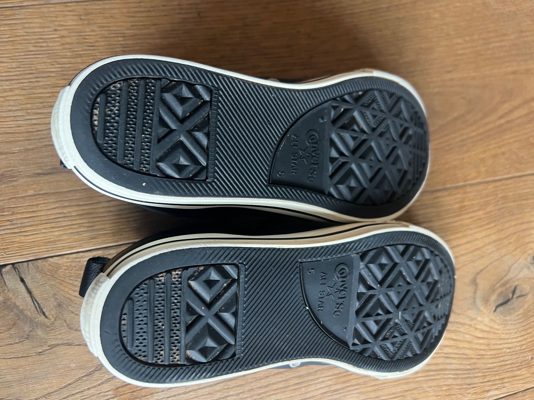 Converse Scarpe per ragazzi: Converse All Star schwarz hightop Gr37.5 – Usato da Uerikon venduto da Saffagirl 3