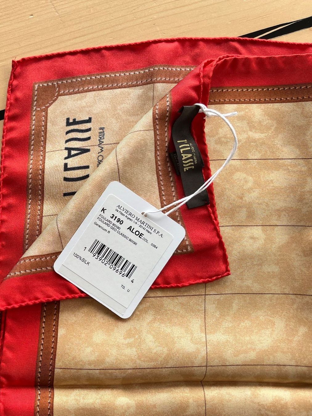 Alviero Martini Borse da donna: Neues Alviero Martini Schal – Nuovo e nell'imballaggio originale da Davos Dorf venduto da AJRMBA