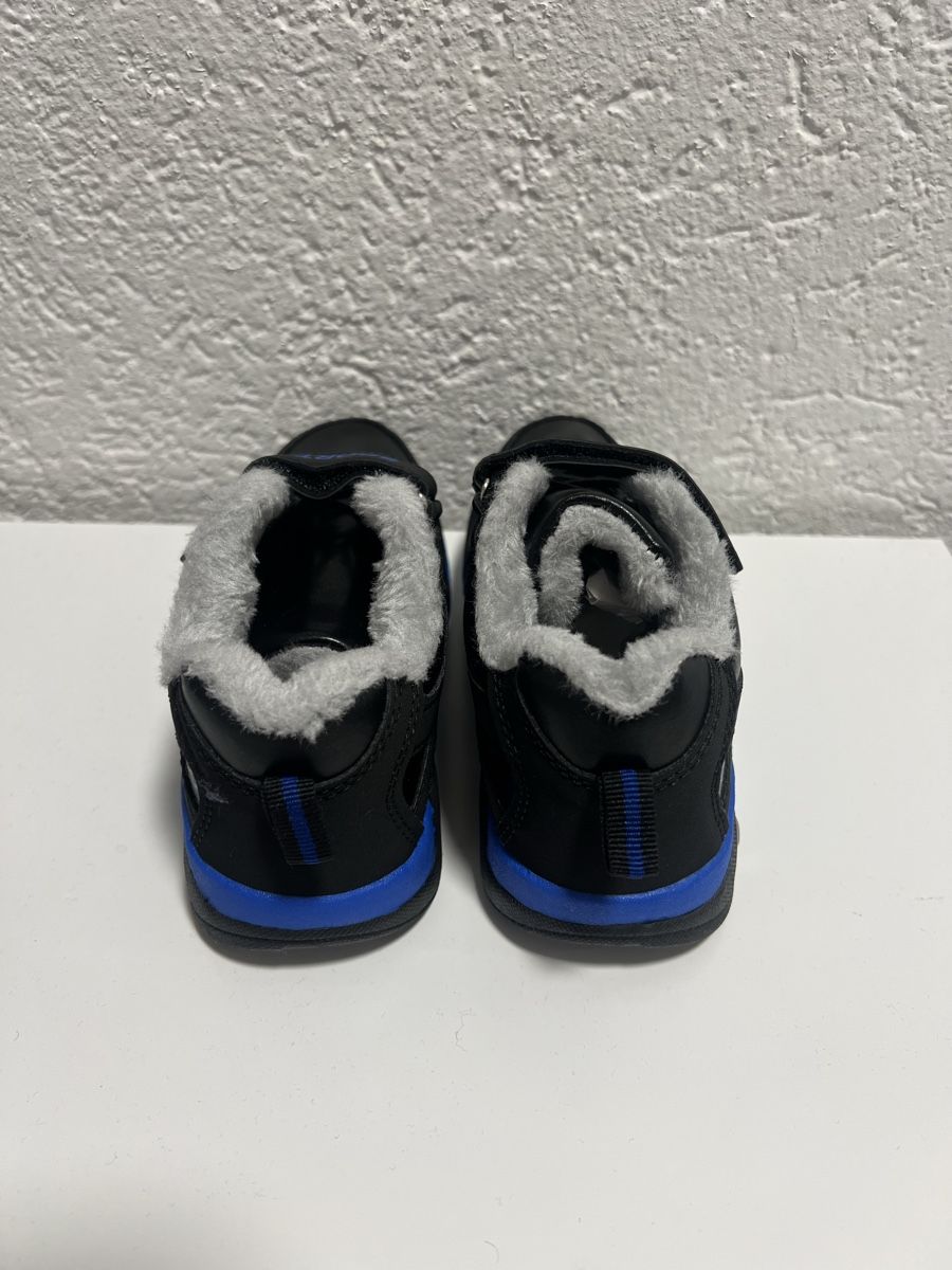 Scarpe per ragazzi: Neue Warme Kinder Winterschuhe Gr. 33 – Nuovo (secondo la descrizione) da Seon venduto da Sunny-Schmuck78 3