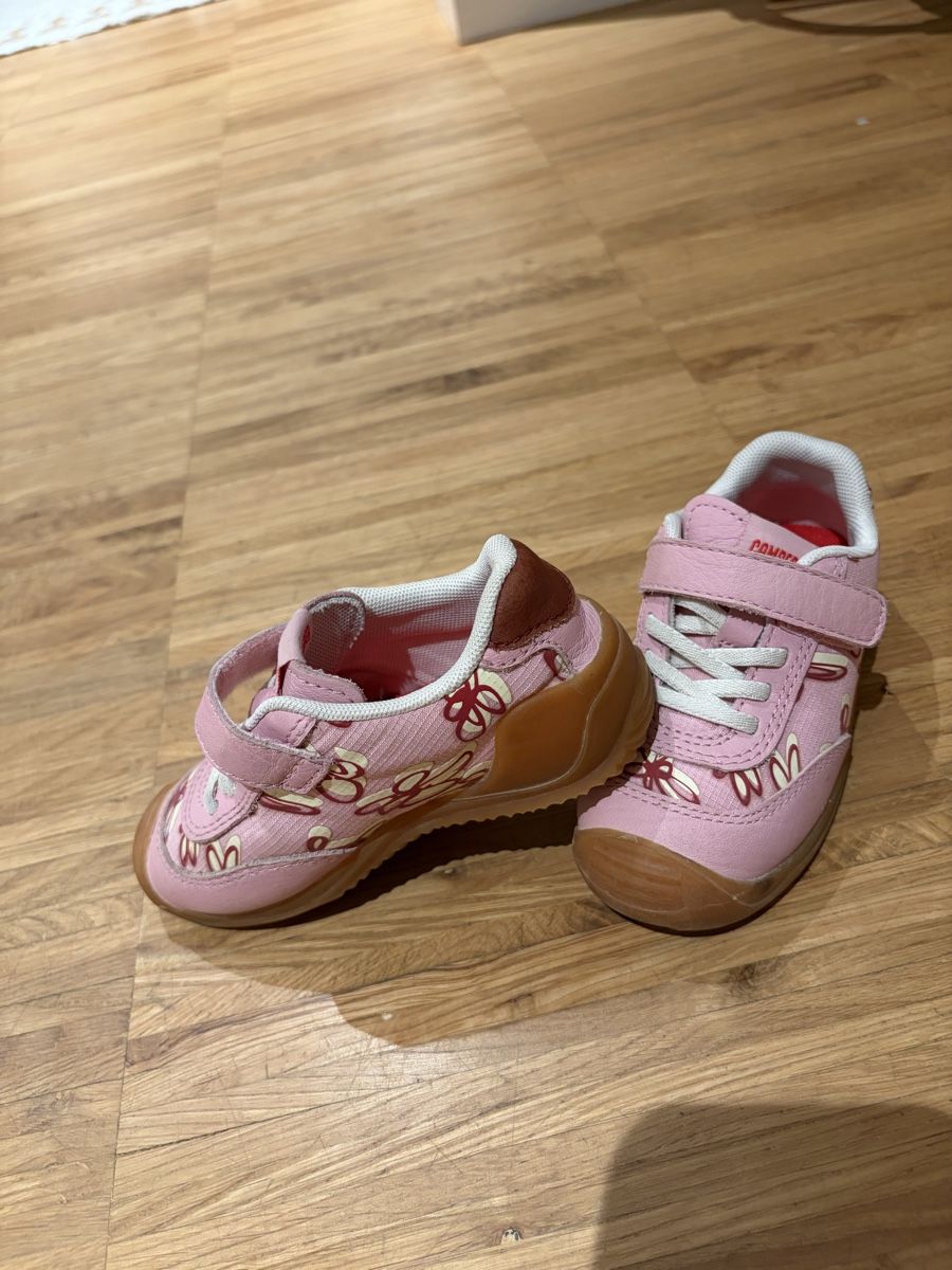 Camper Schuhe für Mädchen: Camper pink sneakers size 24 used – Neu (gemäss Beschreibung) aus Regensdorf von Resaledoor 1