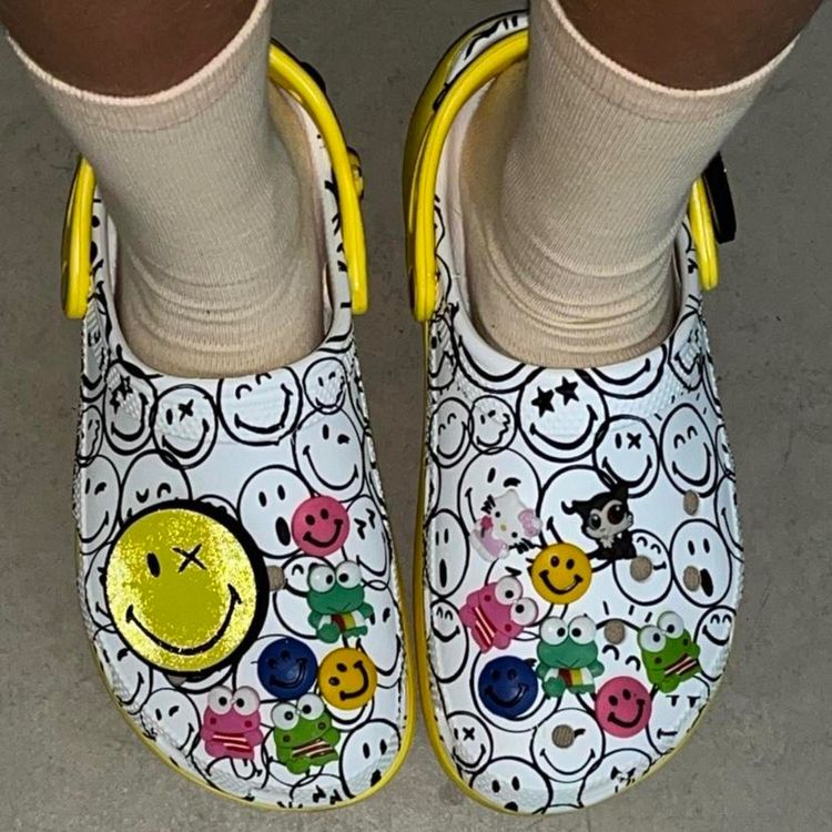Crocs mit Smileys | Kaufen auf Ricardo
