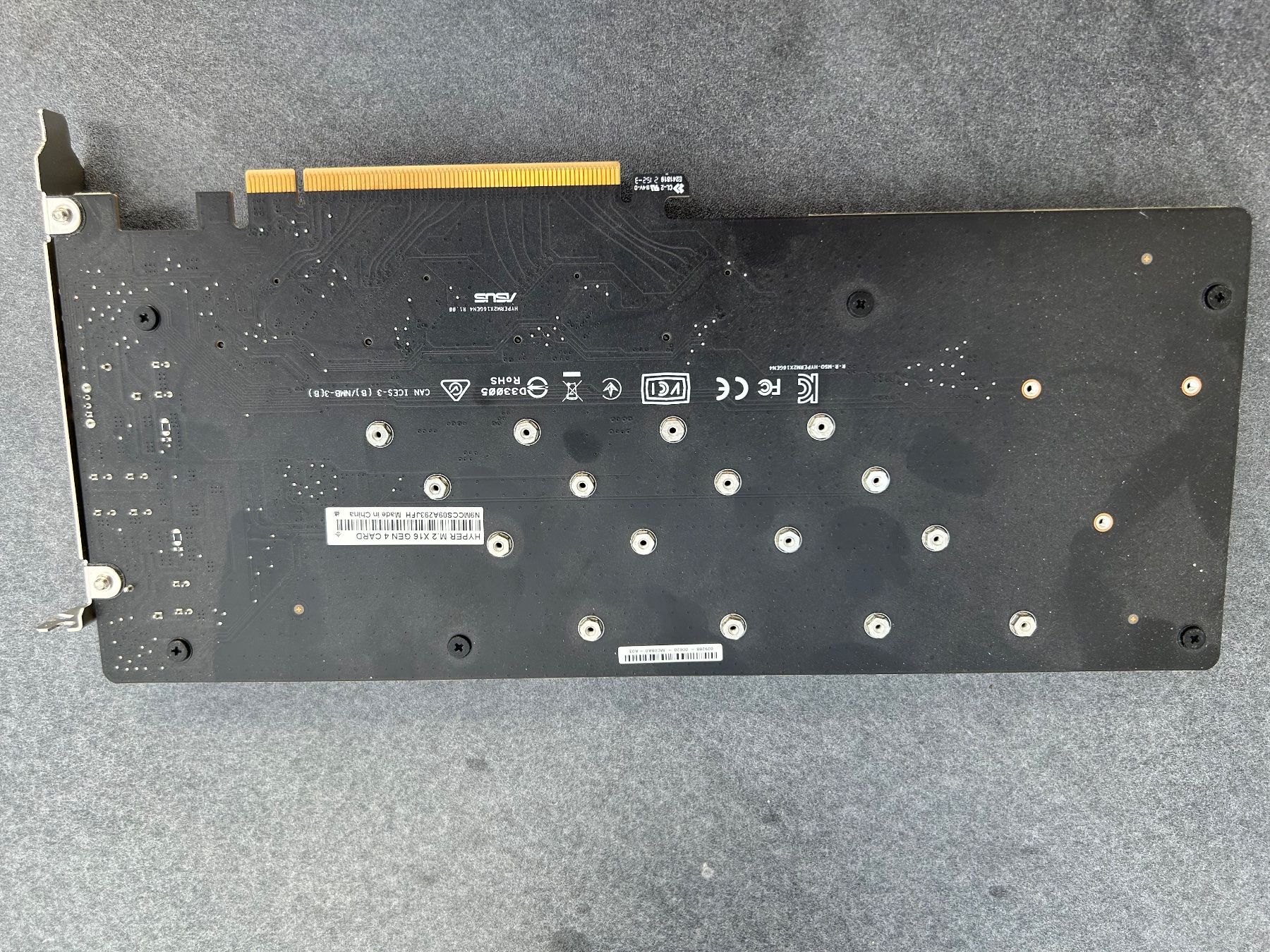 Asus Componenti elettronici: ASUS Hyper M.2 X16 Gen 4 Card – Usato da Bassersdorf venduto da Winti8406 1
