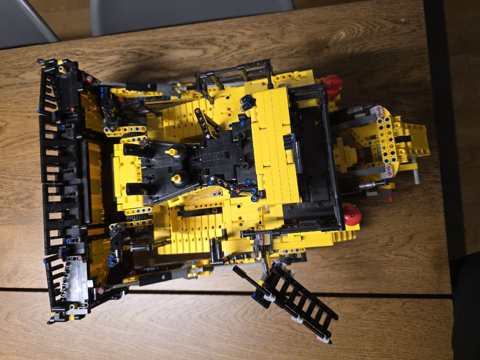 Lego Kit di costruzioni: Original Lego Cat D11 42131 - built bulldozer – Usato da Stetten AG venduto da AlexandruEP 2