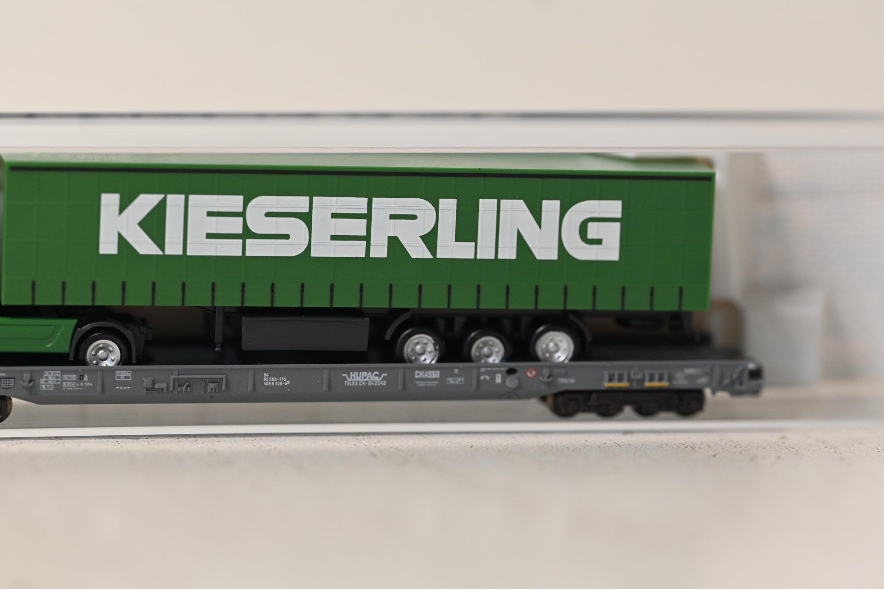 Fleischmann Modellini di ferrovie: Hupac  Kieserling Fleischmann Spur N mit OVP – Usato da Laupen ZH venduto da Zmoewe 2