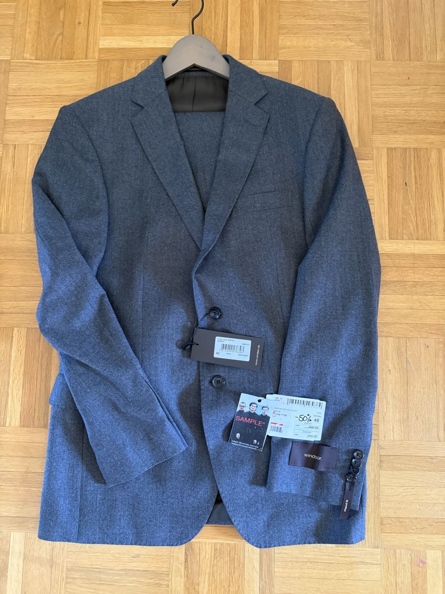 Costumes: Anzug – Neuf avec emballage d'origine à Oberglatt ZH par sam_vs55