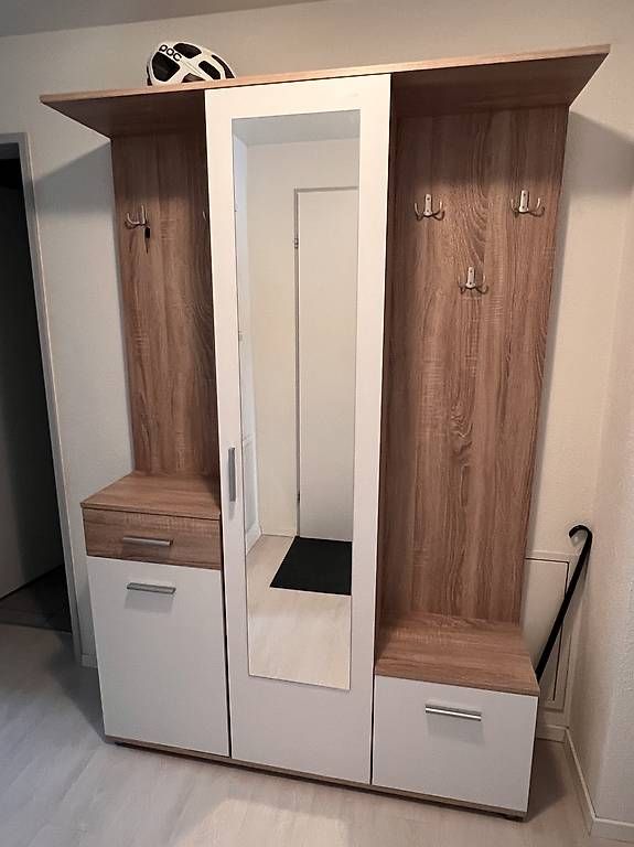 Porte manteau: Garderobe aus Holz – D'occasion à Pfungen par Pumii1