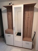 Garderobe aus Holz