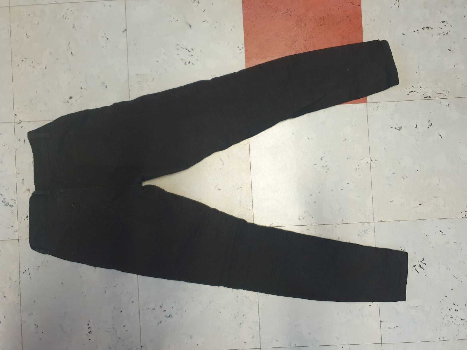 Jeans: Jeans Schwarz  – Gebraucht aus Moosseedorf von Sonnenschein.. 6