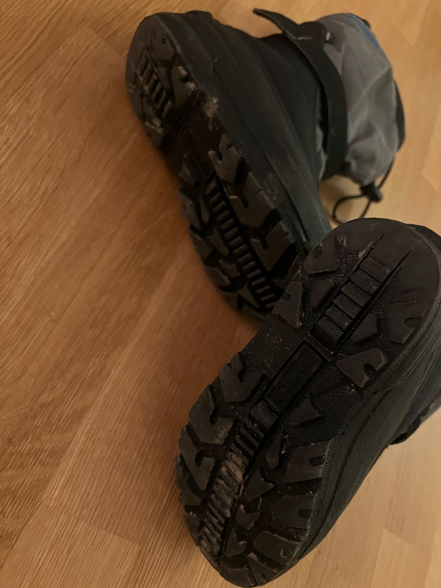 Columbia Scarpe per ragazzi: Columbia Winterstiefel Gr 32 – Usato da Rüschlikon venduto da SissiA79 1