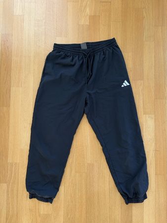 Adidas Sporthose schwarz Grösse L Polyester guter Zustand
