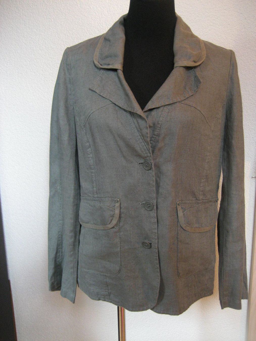 Giacche: Veste lin Déesse taille L – Nuovo (secondo la descrizione) da Delémont venduto da marryb